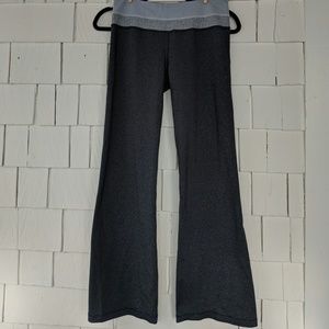 Short Lululemon Yoga Pants